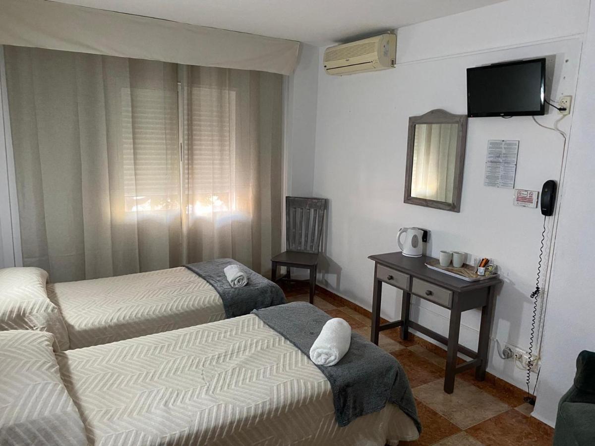 Virgen Del Rocio II Hotell Torremolinos Eksteriør bilde